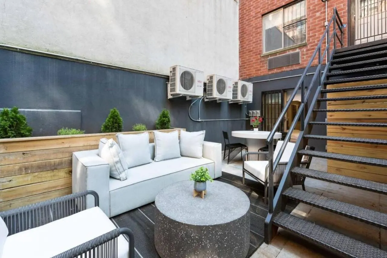 Luxury 3Br Duplex W Private Patio In Upper East Lägenhet New York