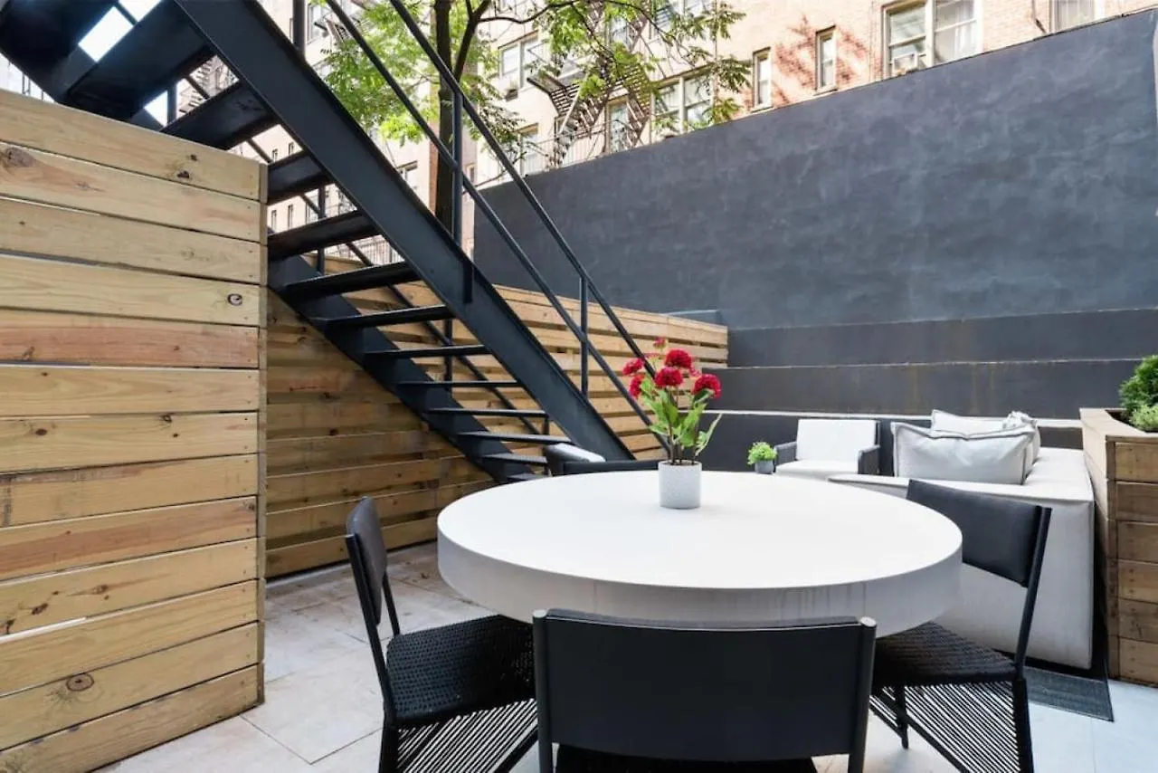 Luxury 3Br Duplex W Private Patio In Upper East Lägenhet New York